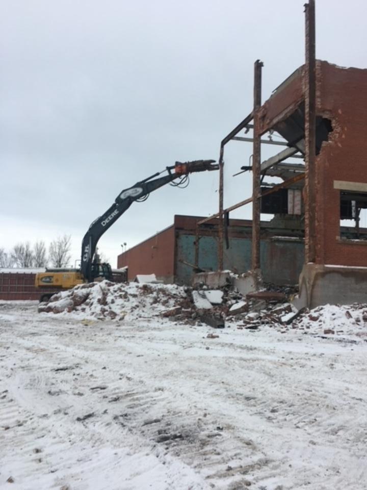 Entreprise polyvalente et expérimentée pour démolir vos bâtiments.